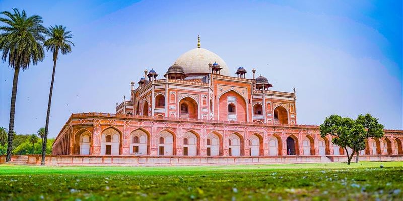 Palace-on-Wheels